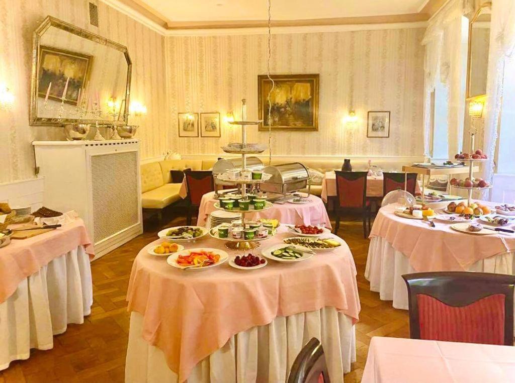 Historisches Hotel Zum Schwan Bad Karlshafen Esterno foto