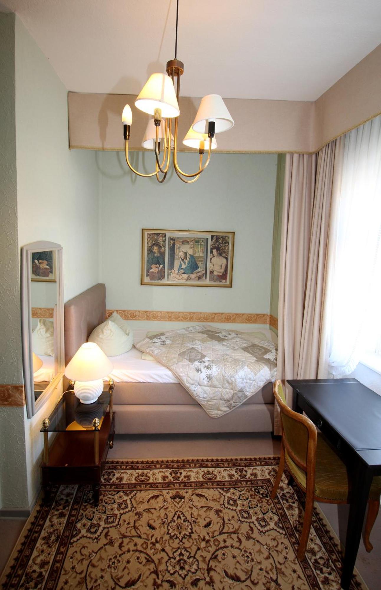 Historisches Hotel Zum Schwan Bad Karlshafen Esterno foto