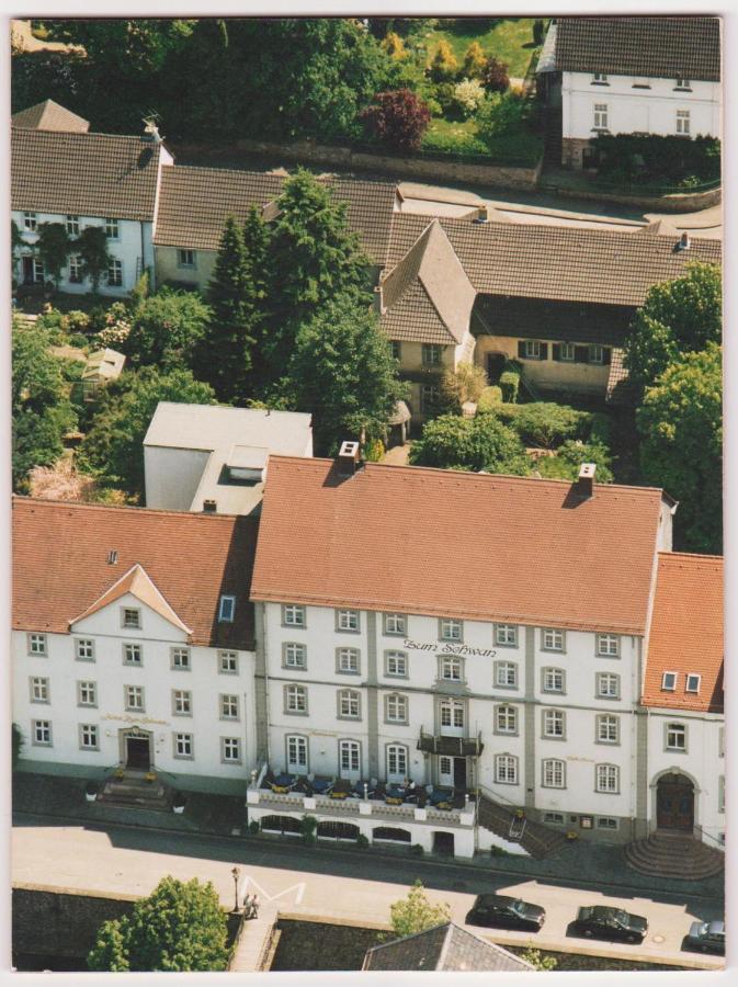 Historisches Hotel Zum Schwan Bad Karlshafen Esterno foto