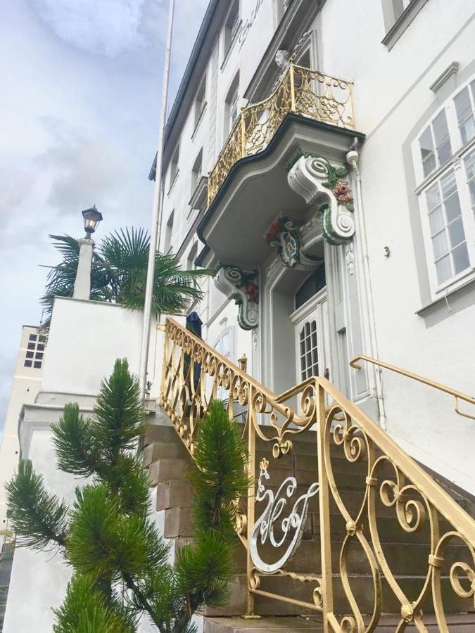 Historisches Hotel Zum Schwan Bad Karlshafen Esterno foto